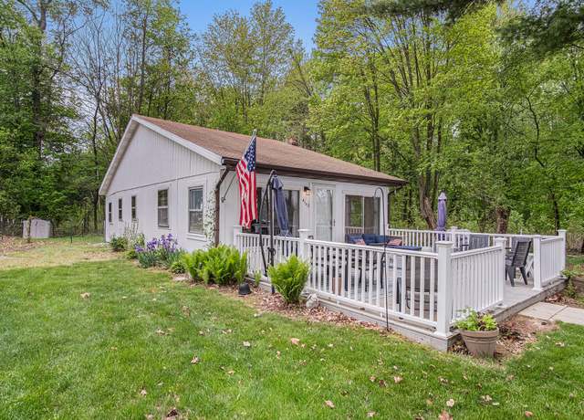 Property at 4142 Fogeson Dr, Coral, MI 49322, 2 beds, 1 bath
