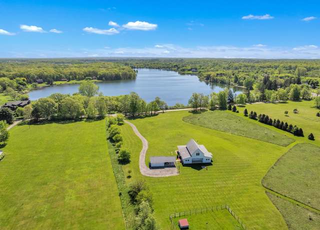 Property at 1812 Guenther Rd, Chelsea, MI 48118, 3 beds, 3 baths