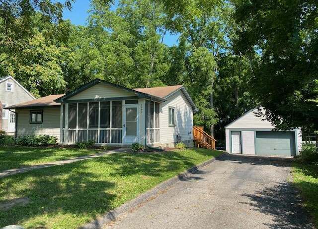 Property at 2002 Midvale Ave, Ypsilanti, MI 48197, 3 beds, 2.5 baths