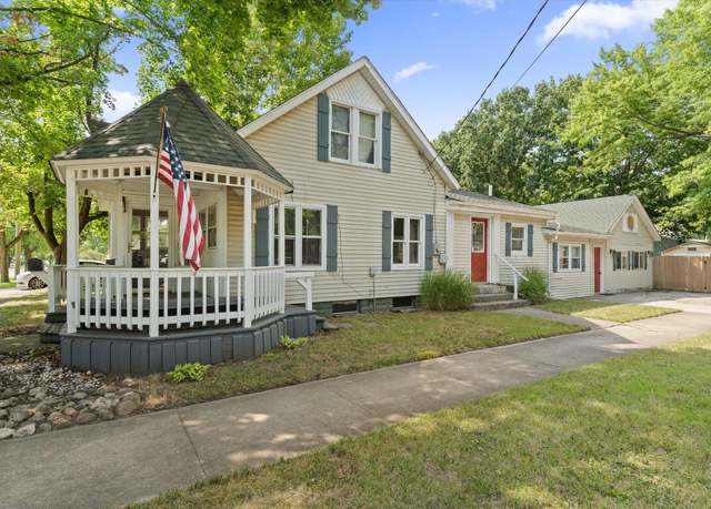 Property at 1123 Cass St, Niles, MI 49120, 3 beds, 1 bath