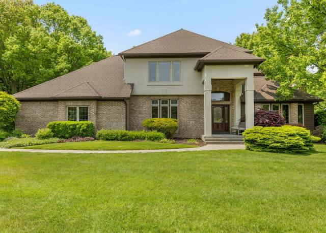 Property at 40 Bay Circle Dr, Holland, MI 49424, 5 beds, 4.5 baths