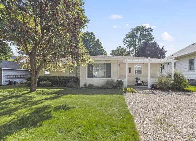 Property at 8929 Third St, Baroda, MI 49101, 4 beds, 2 baths