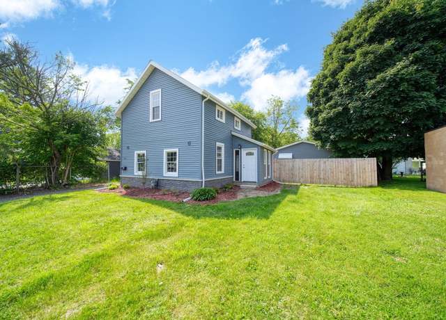 Property at 911 E Ganson St, Jackson, MI 49201, 2 beds, 1.5 baths