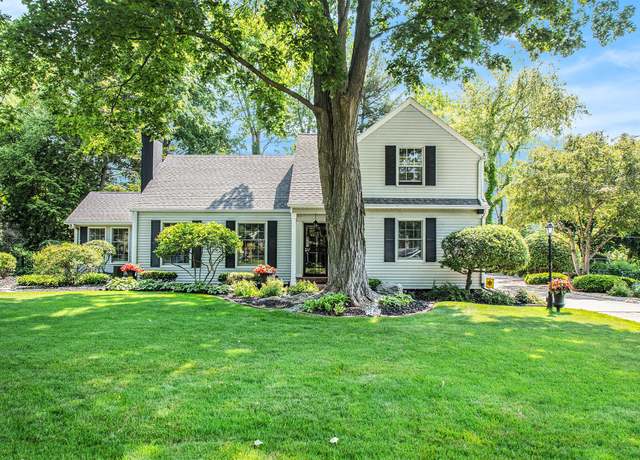 Property at 821 Sassafras Ln, Niles, MI 49120, 5 beds, 2 baths