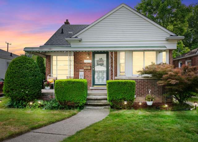 Property at 11372 Riverdale Ave, Redford, MI 48239, 3 beds, 2 baths