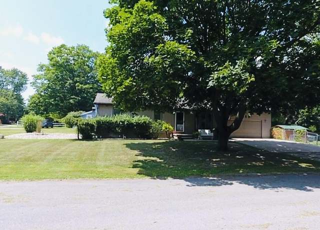 Property at 3726 Ruth Ave, Lansing, MI 48910, 4 beds, 2 baths