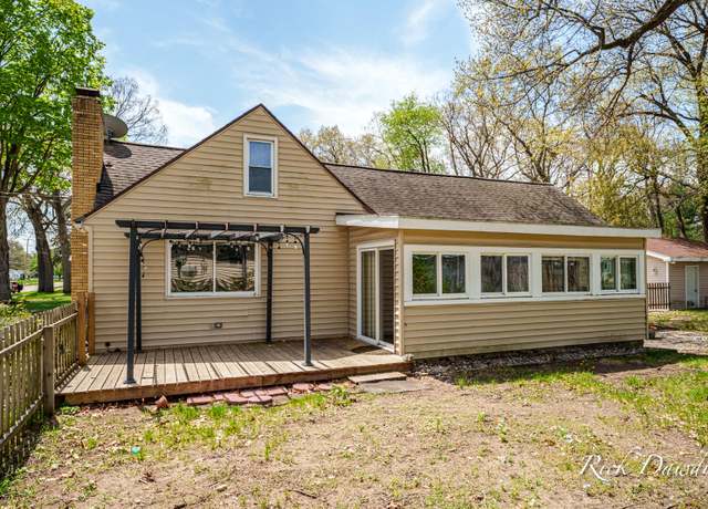 Property at 4015 Milan Ave SW, Wyoming, MI 49509, 3 beds, 1 bath