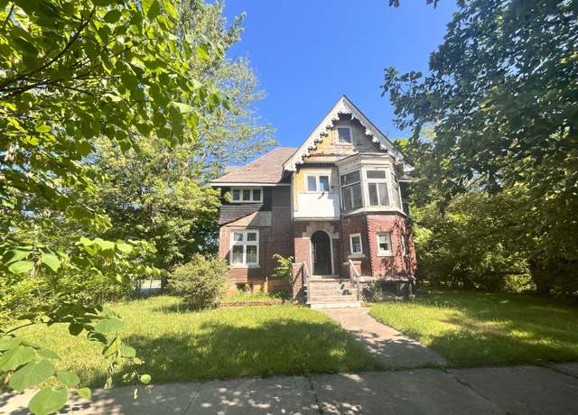 Property at 205 Alger St, Detroit, MI 48202, 4 beds, 1.5 baths