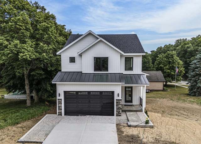Property at 3702 Dunes Pkwy, Norton Shores, MI 49441, 3 beds, 2.5 baths