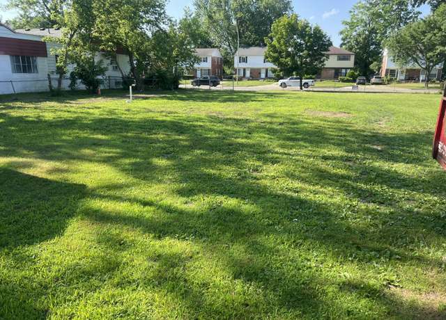 Property at 623 E Thirteen Mile Rd, Royal Oak, MI 48073