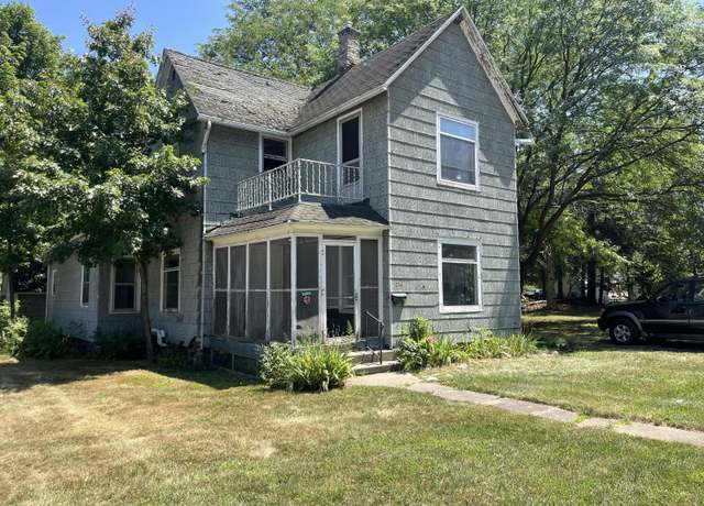 Property at 314 N Dyckman St, Paw Paw, MI 49079, 3 beds, 3 baths