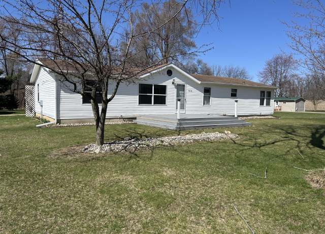 Property at 59178 Nora Dr, Colon, MI 49040, 3 beds, 2 baths