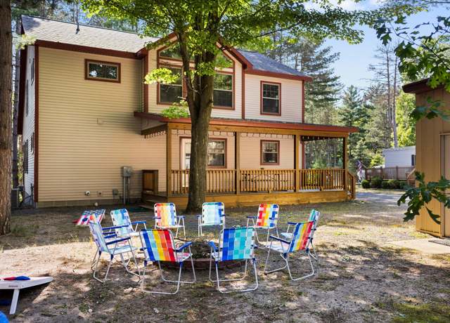 Property at 1724 N Ridge Rd, Mears, MI 49436, 4 beds, 2.5 baths