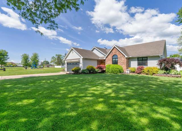 Property at 826 Jennie Pl, Monroe, MI 48161, 3 beds, 3 baths