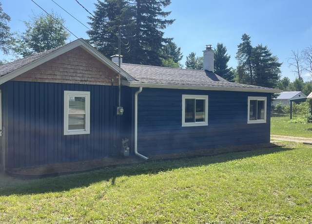 Property at 3942 Woods Rd, Harrison, MI 48625, 2 beds, 1 bath