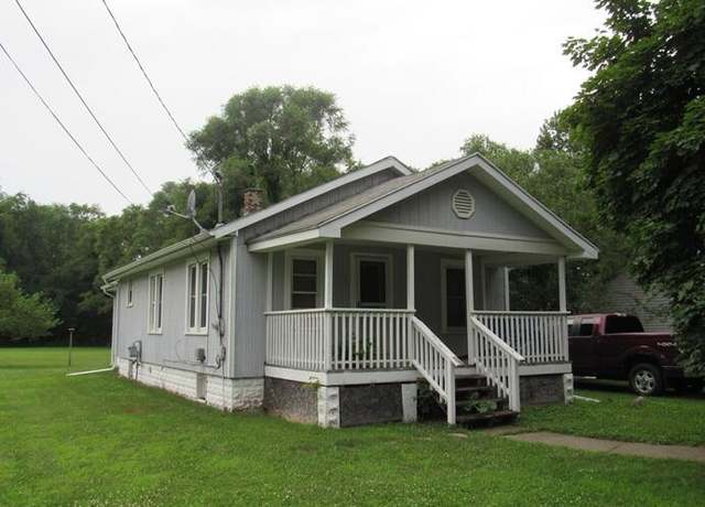 Property at 3105 N 26th St, Kalamazoo, MI 49048, 2 beds, 1 bath