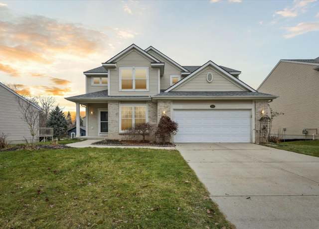 Property at 3619 Maple Hurst Dr SE, Kentwood, MI 49512, 3 beds, 3.5 baths