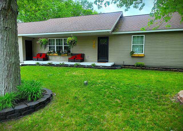 Property at 127 S Bock Rd, Muskegon, MI 49442, 4 beds, 2.5 baths