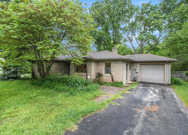 Property at 27795 Burmax Park, Dowagiac, MI 49047, 2 beds, 1 bath