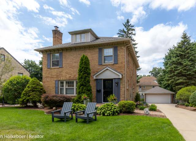 Property at 1045 Santa Cruz Dr SE, Grand Rapids, MI 49506, 4 beds, 3 baths