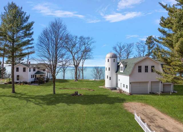 Property at 8282 W Harrison Rd, Mears, MI 49436, 5 beds, 5.5 baths