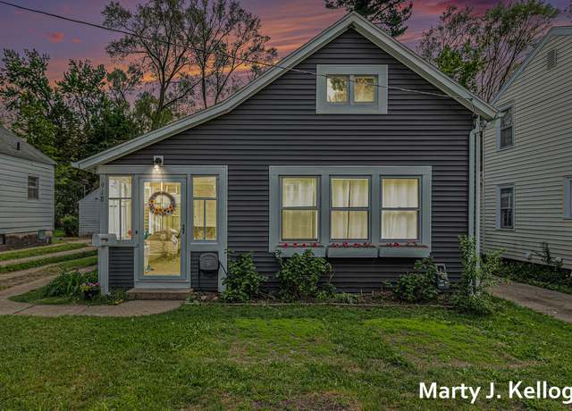 Property at 918 Merritt St SE, Grand Rapids, MI 49507, 3 beds, 1 bath