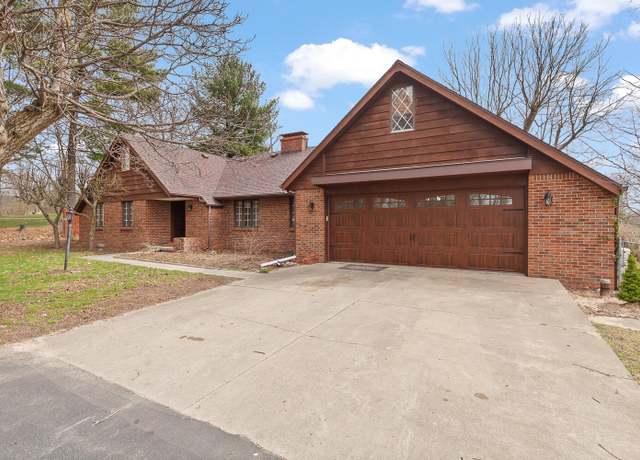 Property at 4675 Treat Hwy, Adrian, MI 49221, 5 beds, 3 baths