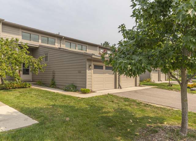 Property at 765 Peninsula Ct, Ann Arbor, MI 48105, 3 beds, 2.5 baths