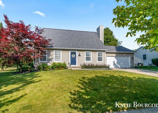 Property at 611 Twin Lakes Dr NE, Grand Rapids, MI 49525, 4 beds, 2.5 baths