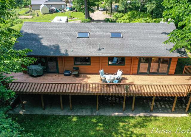 Property at 3770 Pine Ln, Saranac, MI 48881, 4 beds, 2.5 baths