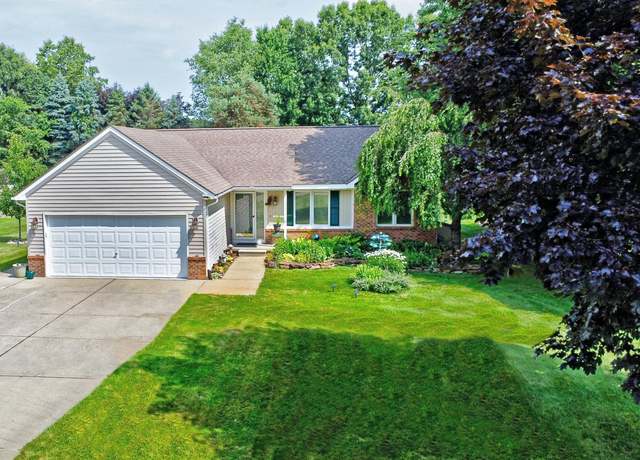 Property at 571 S Newman Rd, Lake Orion, MI 48362, 3 beds, 2 baths
