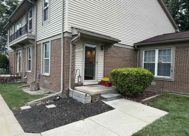 Property at 20006 Village Green Ct, Brownstown, MI 48183, 2 beds, 1 bath
