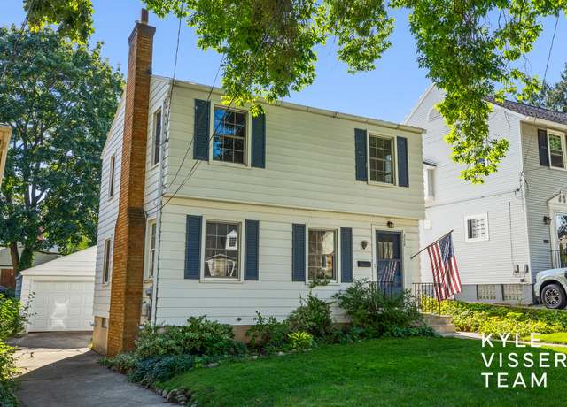 Property at 228 Baynton Ave NE, Grand Rapids, MI 49503, 3 beds, 1.5 baths