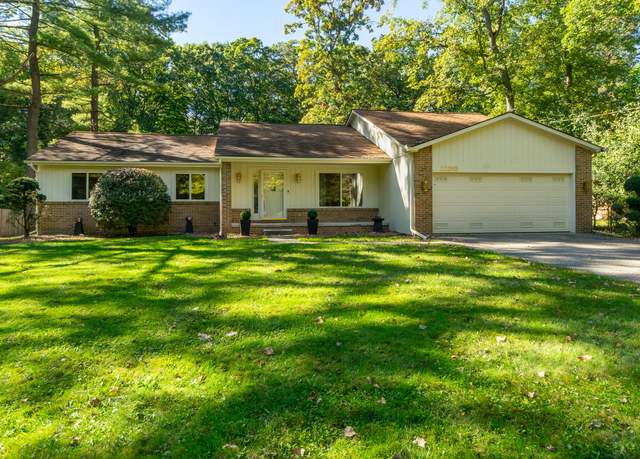 Property at 22285 Prosper Dr, Southfield, MI 48033, 3 beds, 2.5 baths