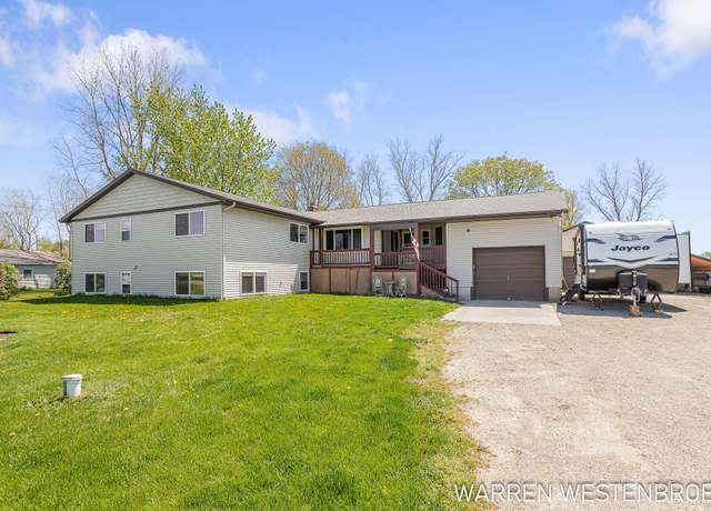 Property at 11774 Tyler St, Holland, MI 49424, 7 beds, 3.5 baths