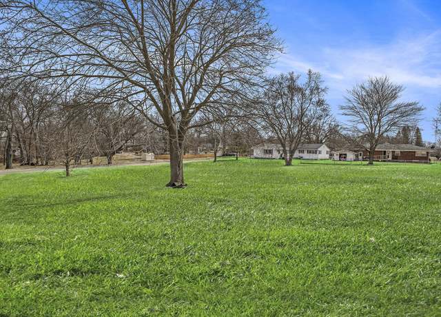Property at 425 Helen St, Brooklyn, MI 49230