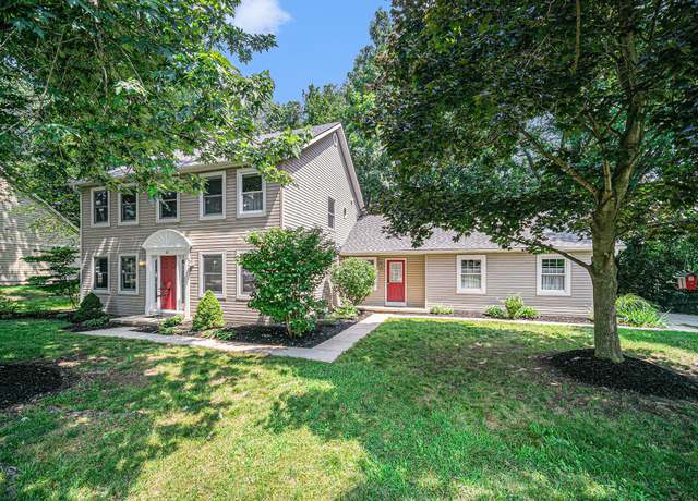 Property at 62 Chestnut Ct, Chelsea, MI 48118, 3 beds, 2.5 baths