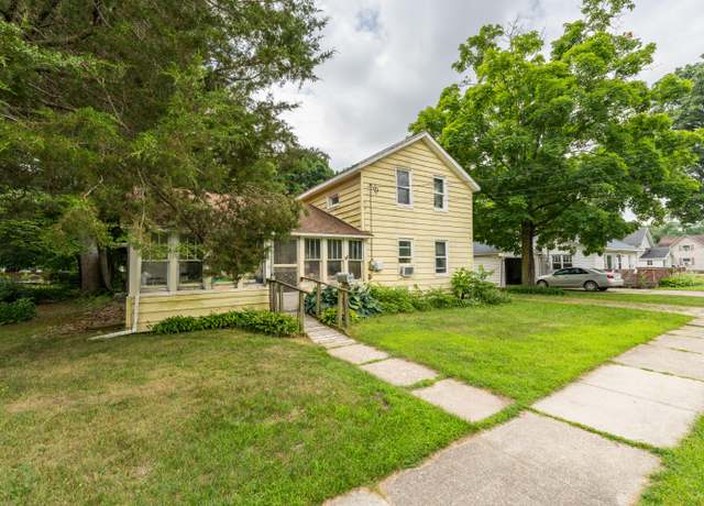 Property at 309 W Saint Marys St, Decatur, MI 49045, 3 beds, 1 bath