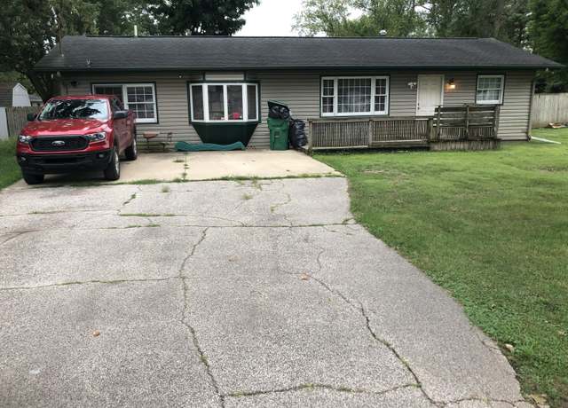 Property at 2432 Lilac Ave, Niles, MI 49120, 4 beds, 2 baths