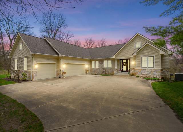Property at 6229 E Bay Ln, Richland, MI 49083, 5 beds, 3.5 baths