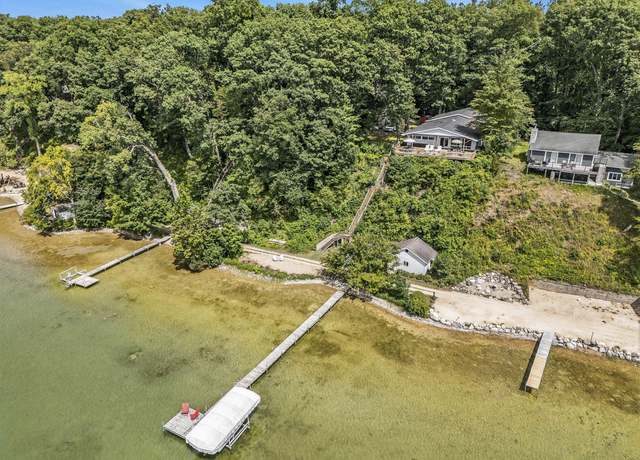 Property at 59688 Summit St, Three Rivers, MI 49093, 3 beds, 3 baths