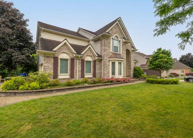 Property at 45801 Henley Dr, Canton, MI 48187, 4 beds, 2.5 baths