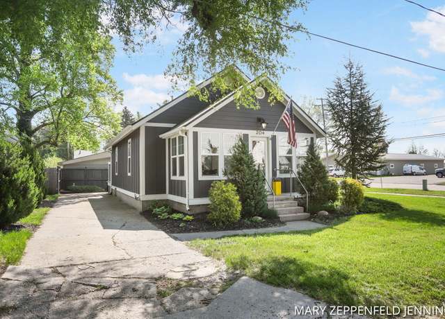 Property at 204 Dixie St, Spring Lake, MI 49456, 2 beds, 1 bath