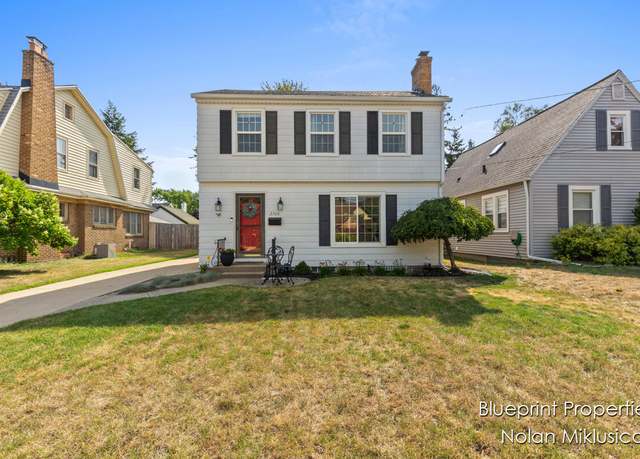 Property at 2300 Paris Ave SE, Grand Rapids, MI 49507, 3 beds, 2.5 baths