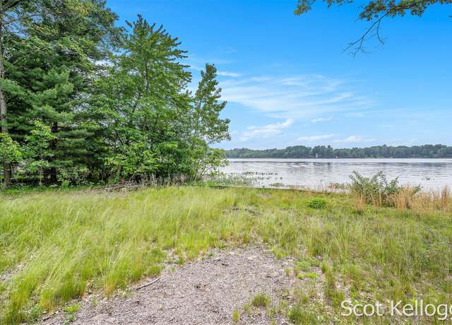 Property at 18870 E Brandywine Dr, Gobles, MI 49055