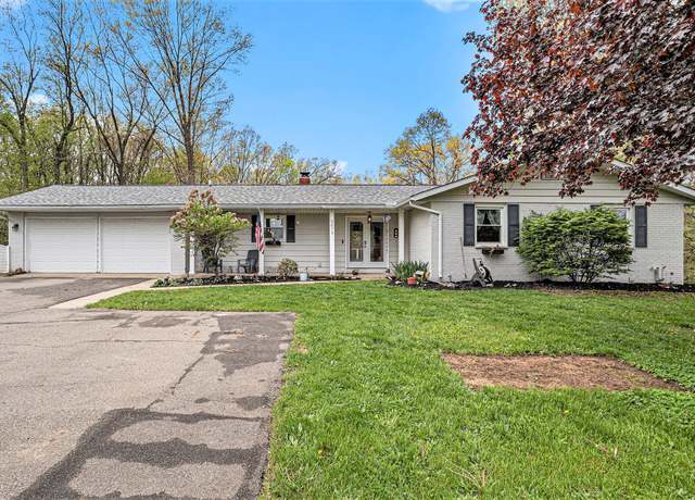 Property at 2675 N 33rd St, Galesburg, MI 49053, 4 beds, 3.5 baths