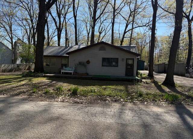 Property at 11680 Oriole Dr, Lakeview, MI 48850, 2 beds, 2 baths