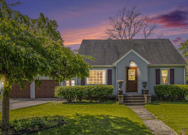 Property at 606 E 2nd St, Lawton, MI 49065, 4 beds, 1 bath