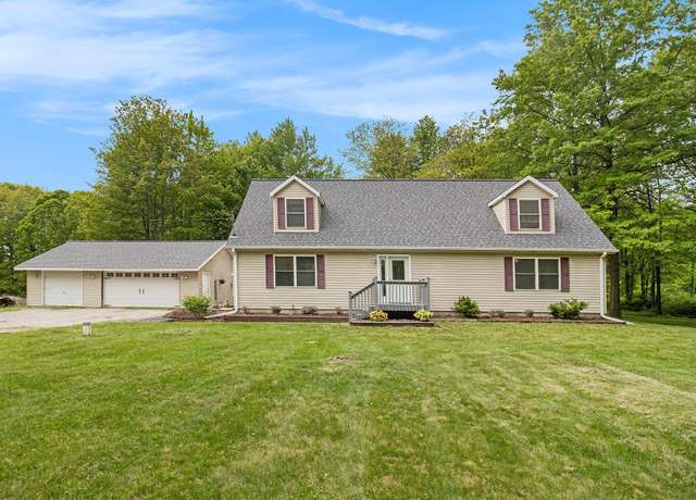 Property at 11285 Tuttlehill Rd, Milan, MI 48160, 3 beds, 2.5 baths