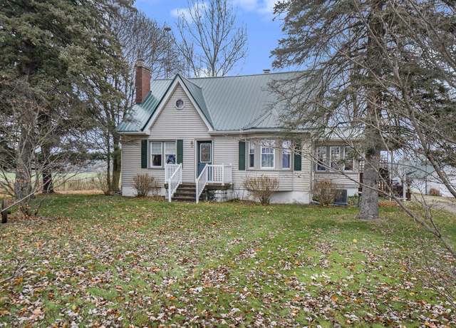 Property at 2706 S Maple Island Rd, Fremont, MI 49412, 3 beds, 2 baths